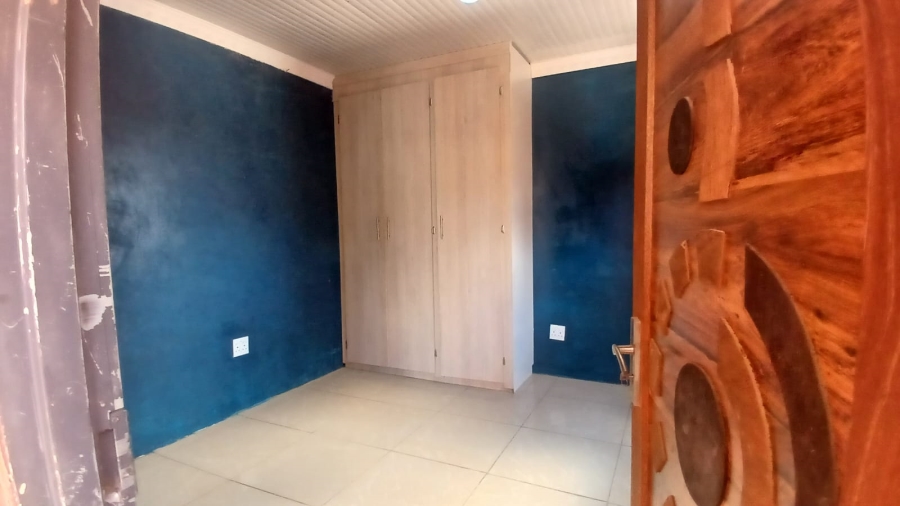 1 Bedroom Property for Sale in Mohlakeng Gauteng