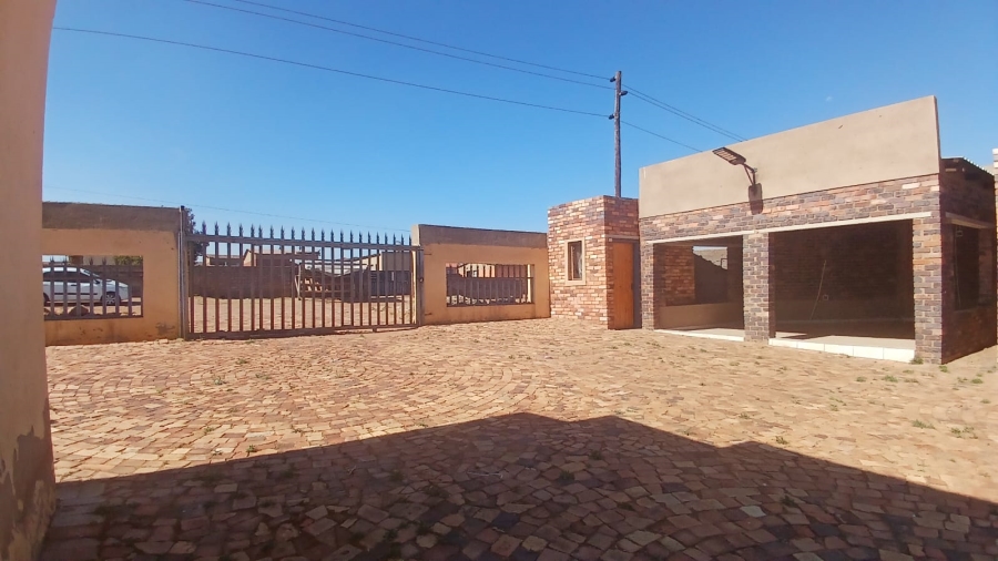 0 Bedroom Property for Sale in Mohlakeng Gauteng