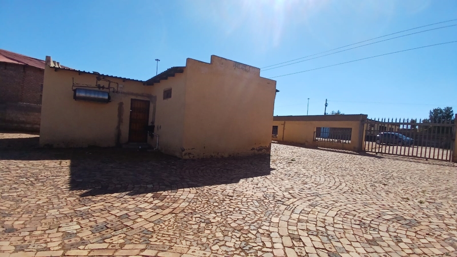 0 Bedroom Property for Sale in Mohlakeng Gauteng