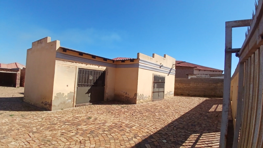 0 Bedroom Property for Sale in Mohlakeng Gauteng