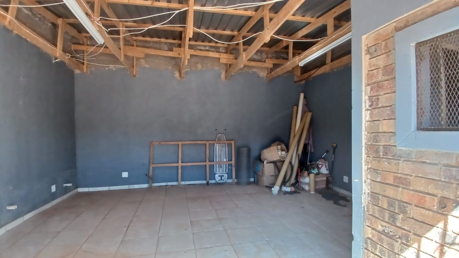 0 Bedroom Property for Sale in Mohlakeng Gauteng