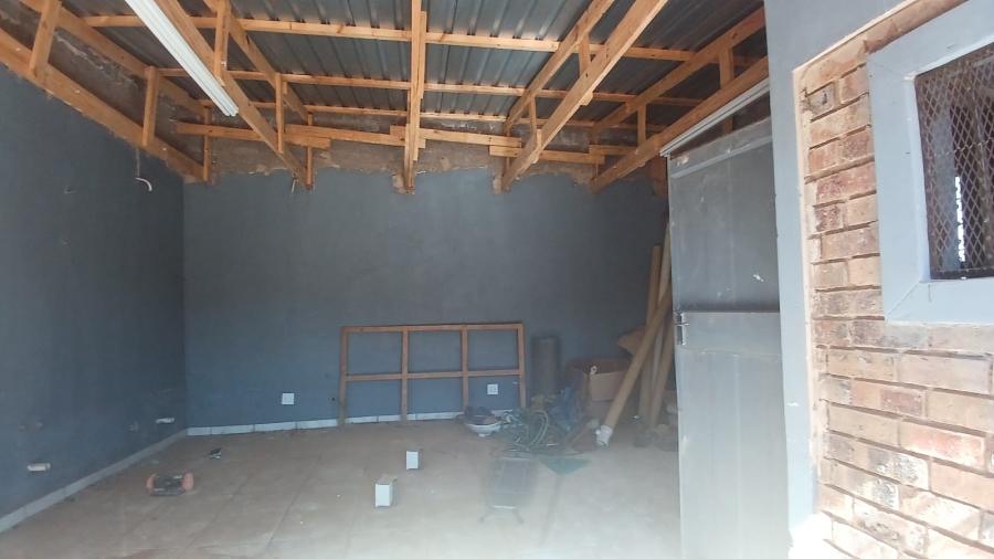 0 Bedroom Property for Sale in Mohlakeng Gauteng