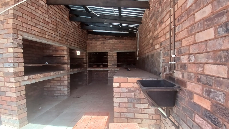 0 Bedroom Property for Sale in Mohlakeng Gauteng
