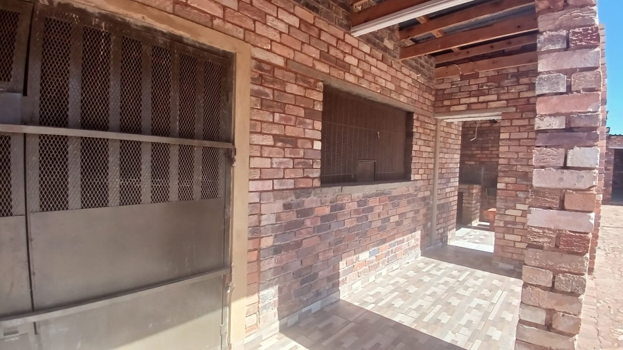 0 Bedroom Property for Sale in Mohlakeng Gauteng