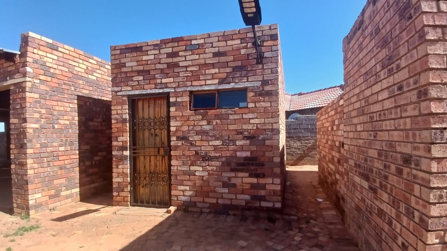 0 Bedroom Property for Sale in Mohlakeng Gauteng
