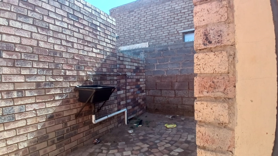 0 Bedroom Property for Sale in Mohlakeng Gauteng