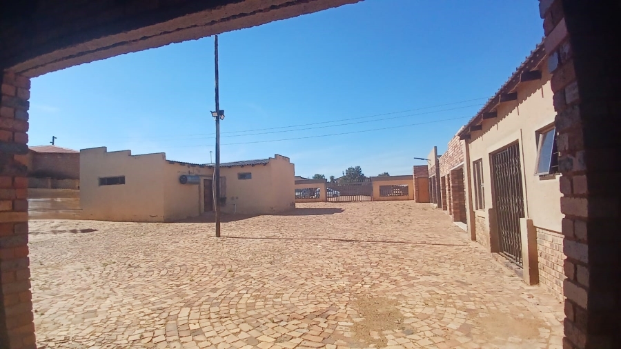 0 Bedroom Property for Sale in Mohlakeng Gauteng