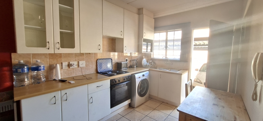 2 Bedroom Property for Sale in Kenmare Gauteng
