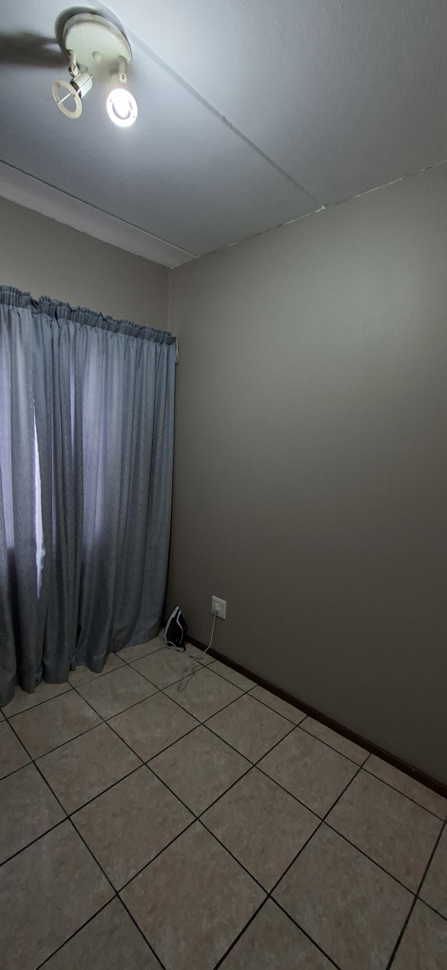 2 Bedroom Property for Sale in Kenmare Gauteng