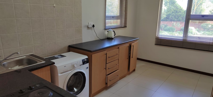 To Let 1 Bedroom Property for Rent in Mooikloof Equestrian Estate Gauteng