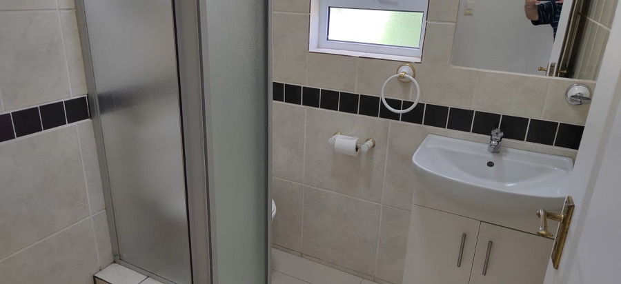 To Let 1 Bedroom Property for Rent in Mooikloof Equestrian Estate Gauteng