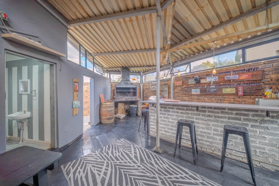 4 Bedroom Property for Sale in Moreleta Park Gauteng