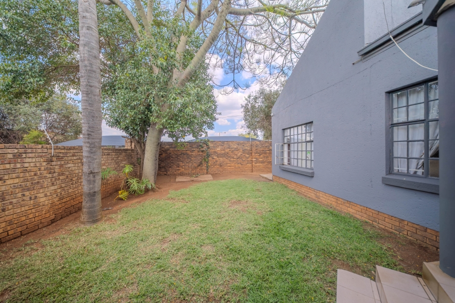 4 Bedroom Property for Sale in Moreleta Park Gauteng