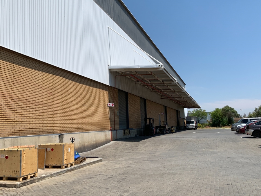 To Let Commercial Property for Rent in Gosforth Park Gauteng