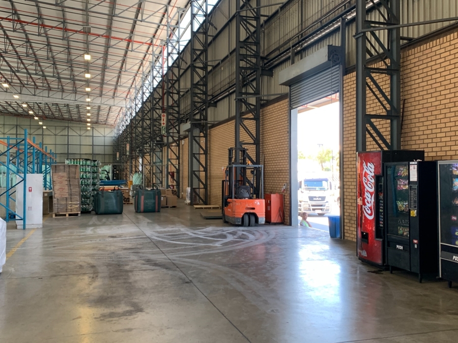 To Let Commercial Property for Rent in Gosforth Park Gauteng