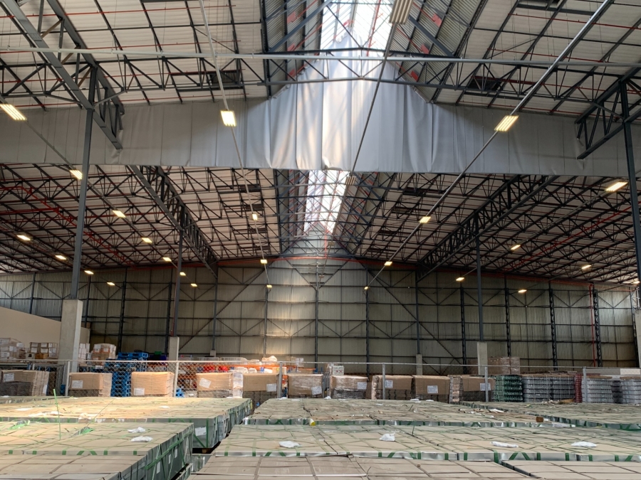 To Let Commercial Property for Rent in Gosforth Park Gauteng