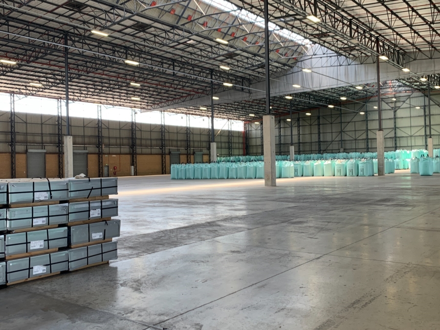 To Let Commercial Property for Rent in Gosforth Park Gauteng