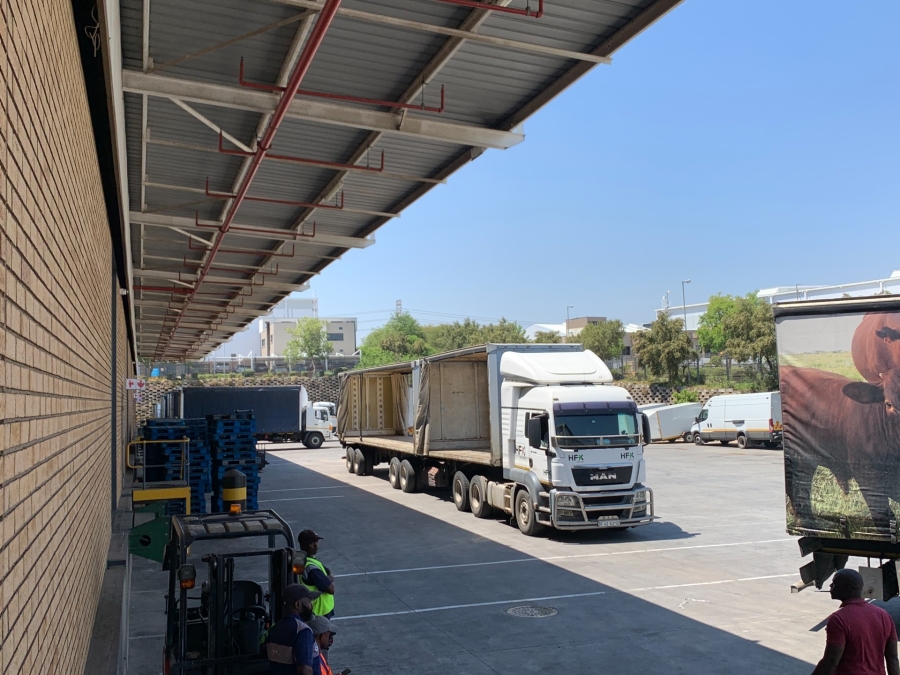 To Let Commercial Property for Rent in Gosforth Park Gauteng