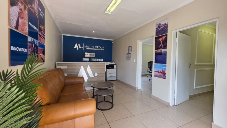 To Let Commercial Property for Rent in Wierda Park Gauteng