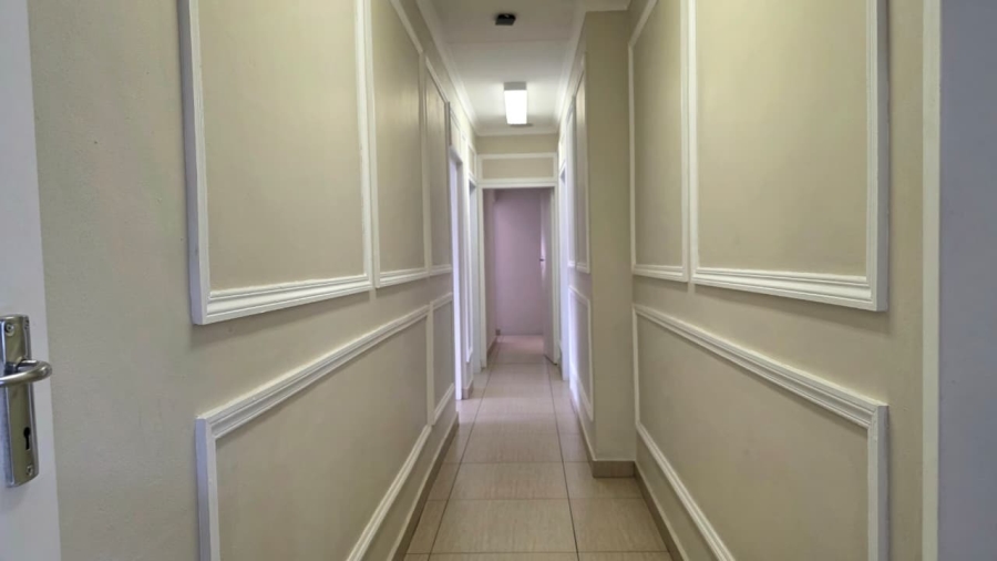 To Let Commercial Property for Rent in Wierda Park Gauteng