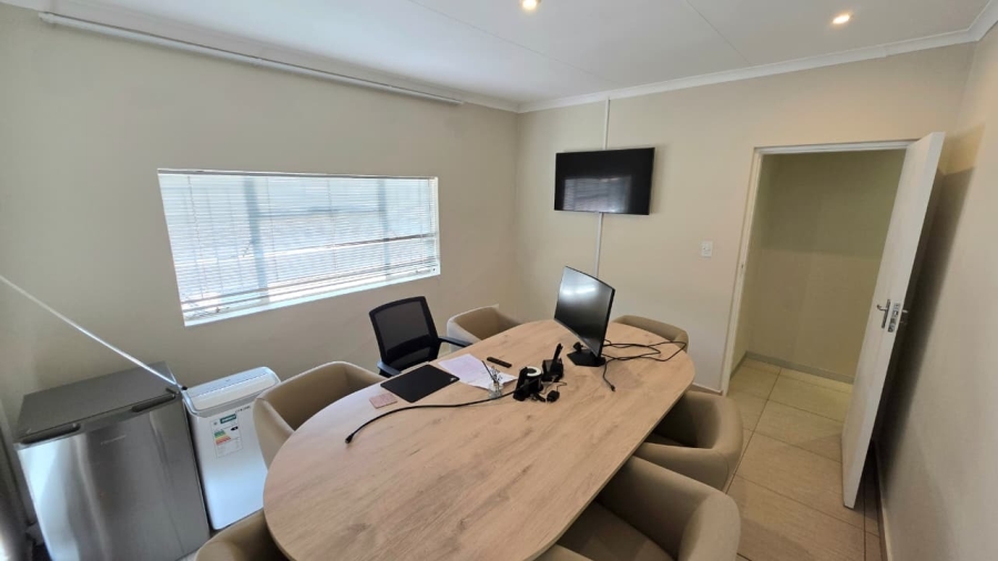 To Let Commercial Property for Rent in Wierda Park Gauteng