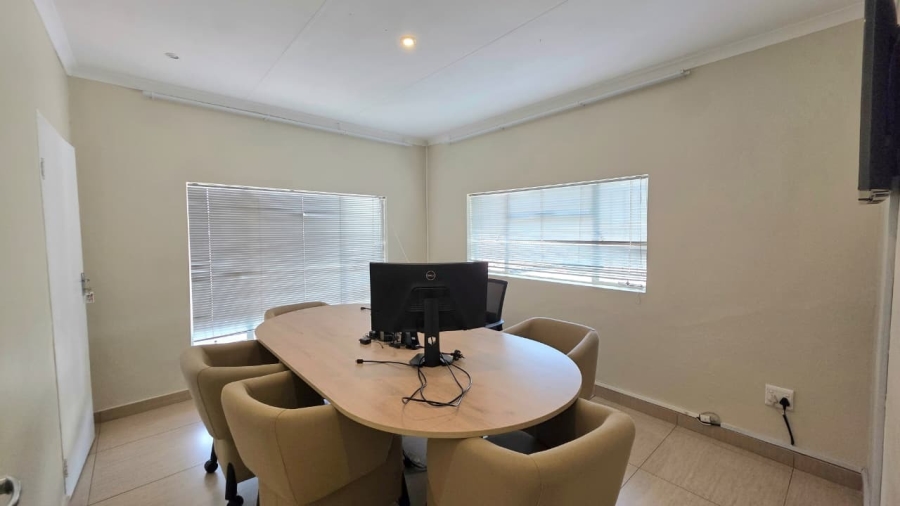 To Let Commercial Property for Rent in Wierda Park Gauteng