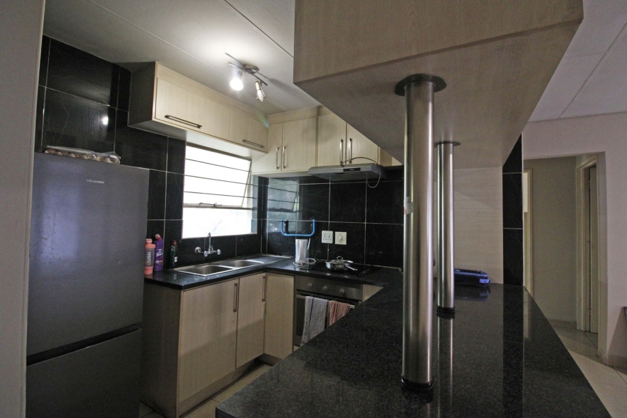 2 Bedroom Property for Sale in Vorna Valley Gauteng