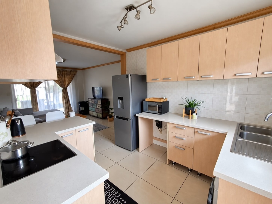 2 Bedroom Property for Sale in Halfway Gardens Gauteng