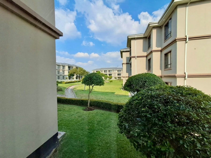 2 Bedroom Property for Sale in Halfway Gardens Gauteng