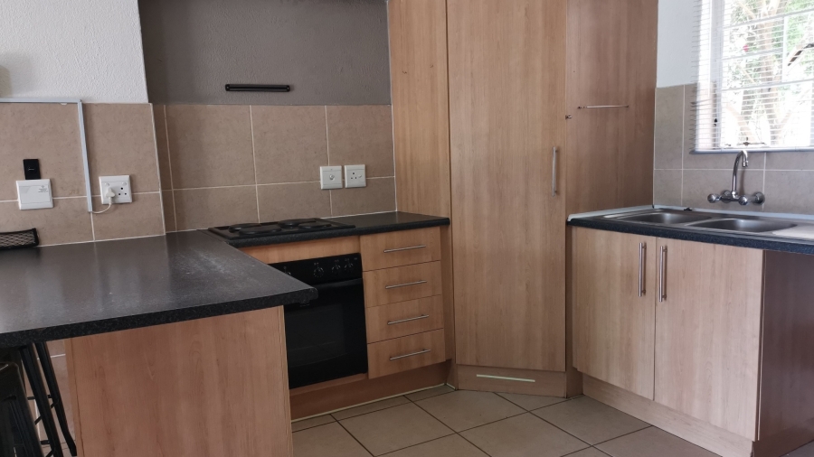 To Let 3 Bedroom Property for Rent in Pomona AH Gauteng