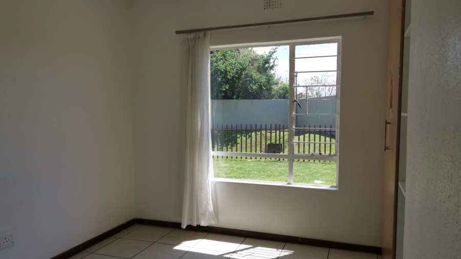 To Let 3 Bedroom Property for Rent in Pomona AH Gauteng