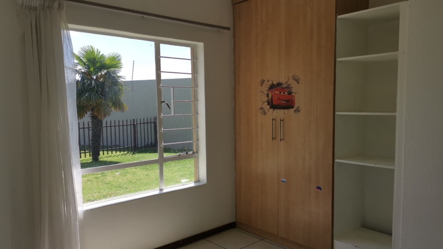 To Let 3 Bedroom Property for Rent in Pomona AH Gauteng