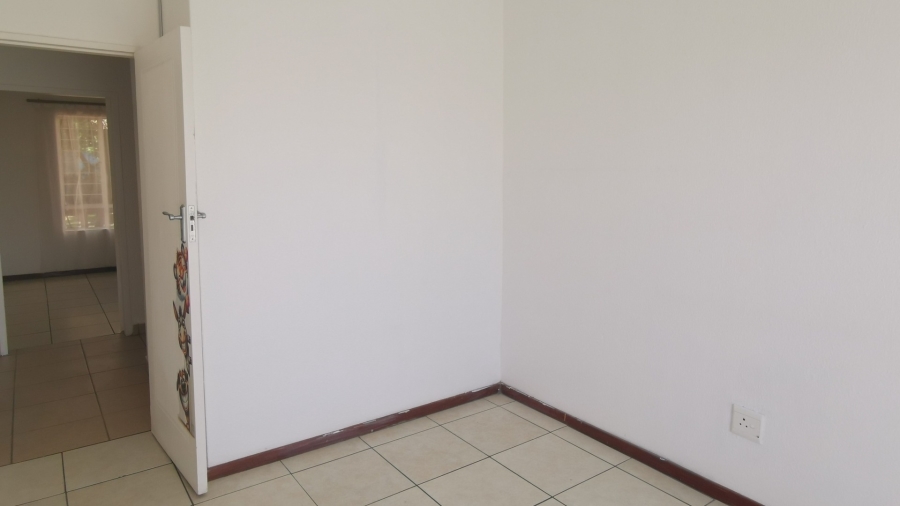 To Let 3 Bedroom Property for Rent in Pomona AH Gauteng