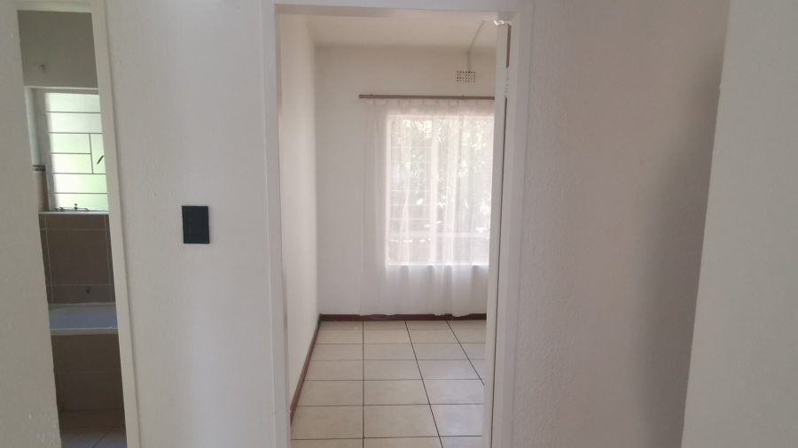 To Let 3 Bedroom Property for Rent in Pomona AH Gauteng