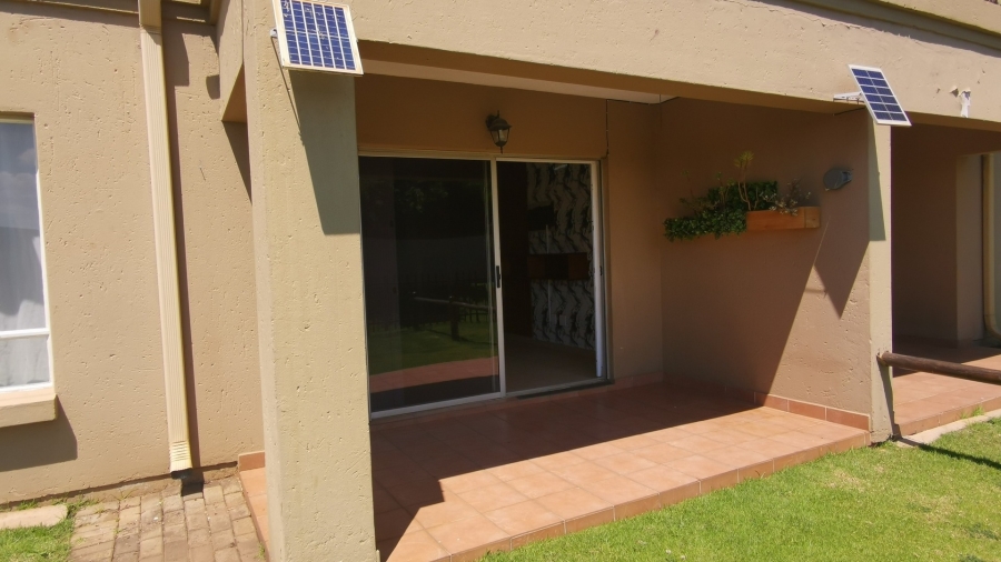 To Let 3 Bedroom Property for Rent in Pomona AH Gauteng