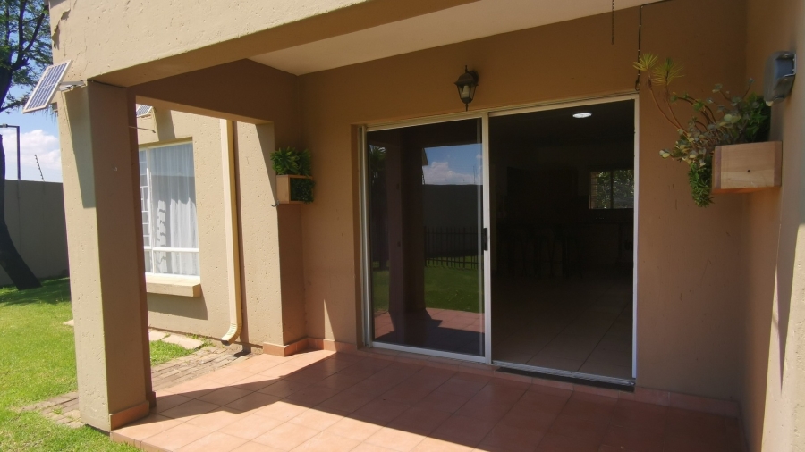 To Let 3 Bedroom Property for Rent in Pomona AH Gauteng