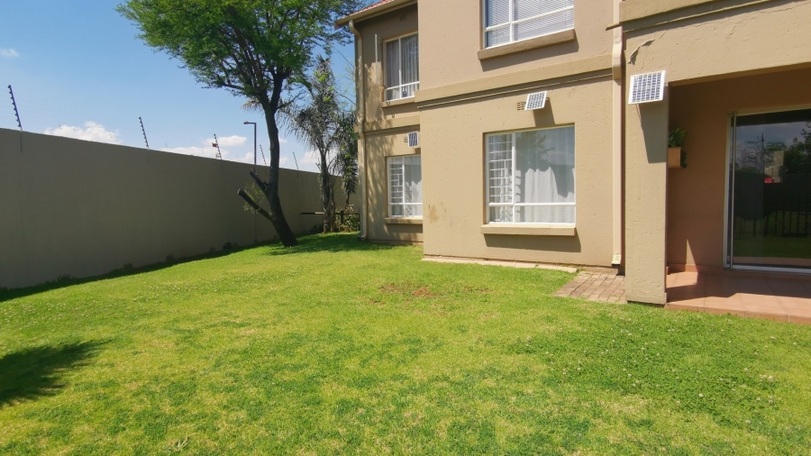 To Let 3 Bedroom Property for Rent in Pomona AH Gauteng