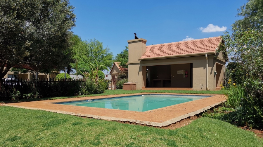 To Let 3 Bedroom Property for Rent in Pomona AH Gauteng