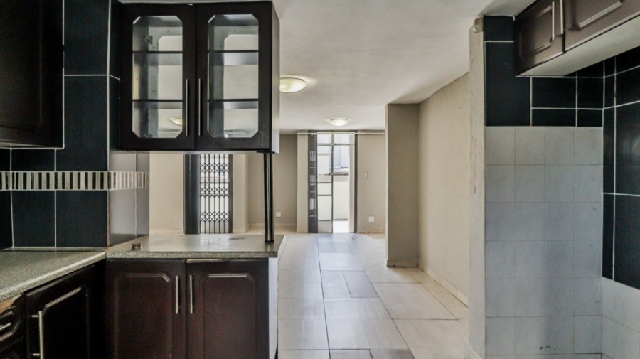 2 Bedroom Property for Sale in Oakdene Gauteng