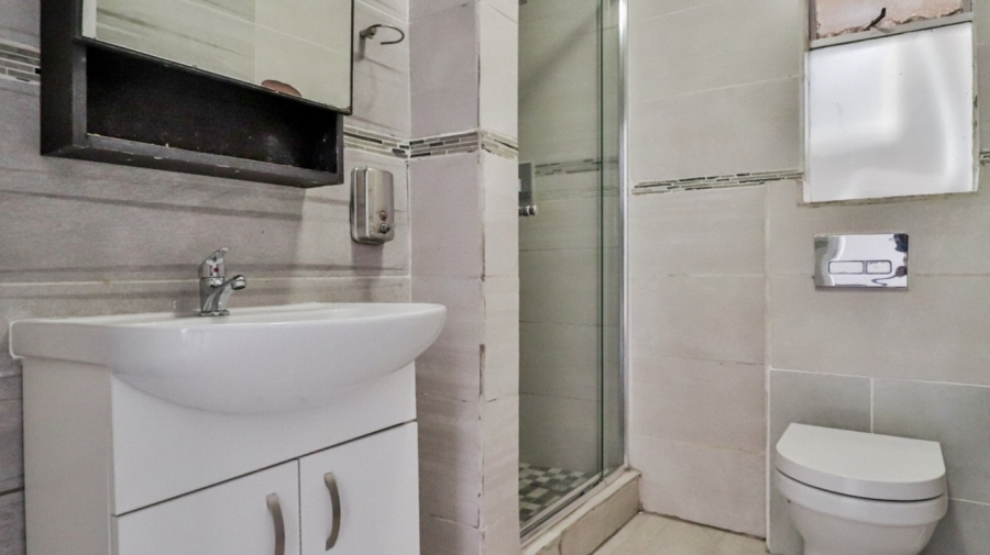 2 Bedroom Property for Sale in Oakdene Gauteng
