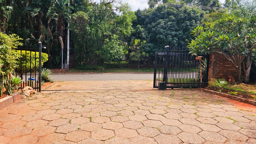 4 Bedroom Property for Sale in Florauna Gauteng
