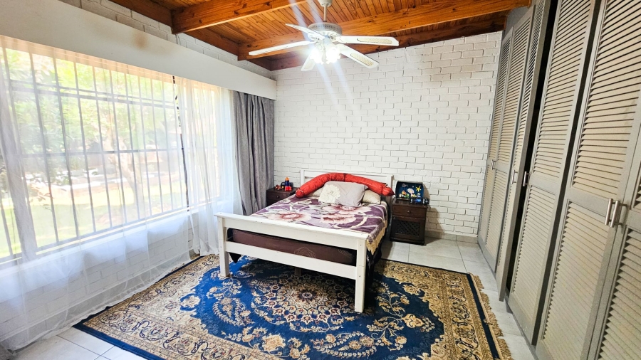 4 Bedroom Property for Sale in Florauna Gauteng