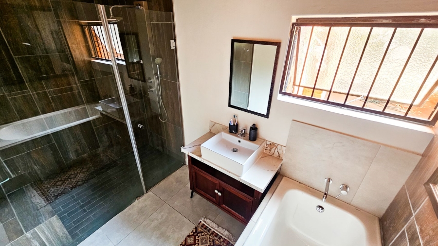 4 Bedroom Property for Sale in Florauna Gauteng