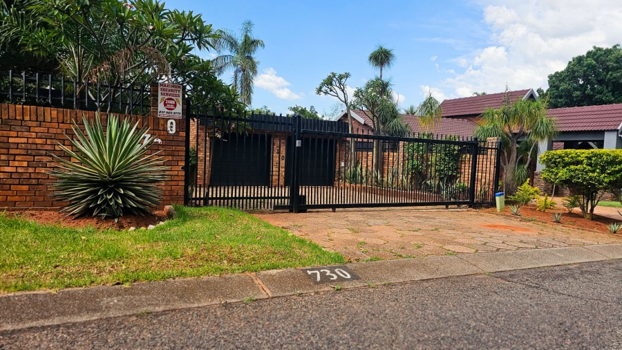 4 Bedroom Property for Sale in Florauna Gauteng