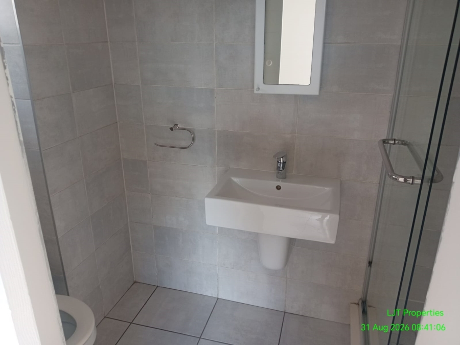 To Let 3 Bedroom Property for Rent in Witfield Gauteng