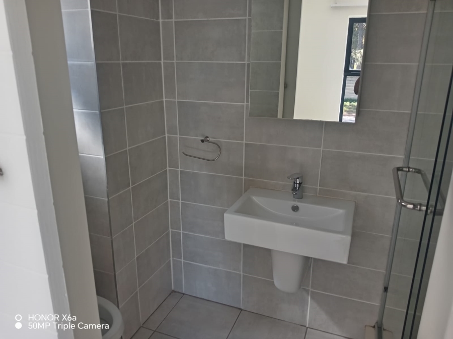 To Let 3 Bedroom Property for Rent in Witfield Gauteng