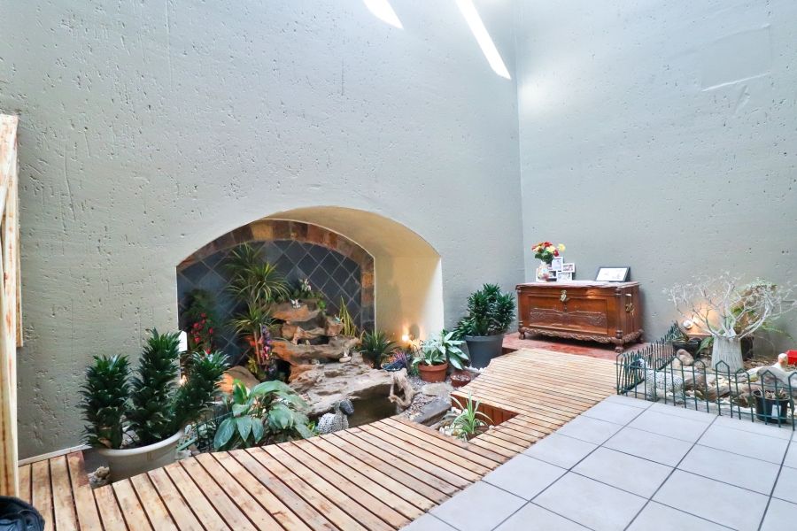 6 Bedroom Property for Sale in Montana Gauteng