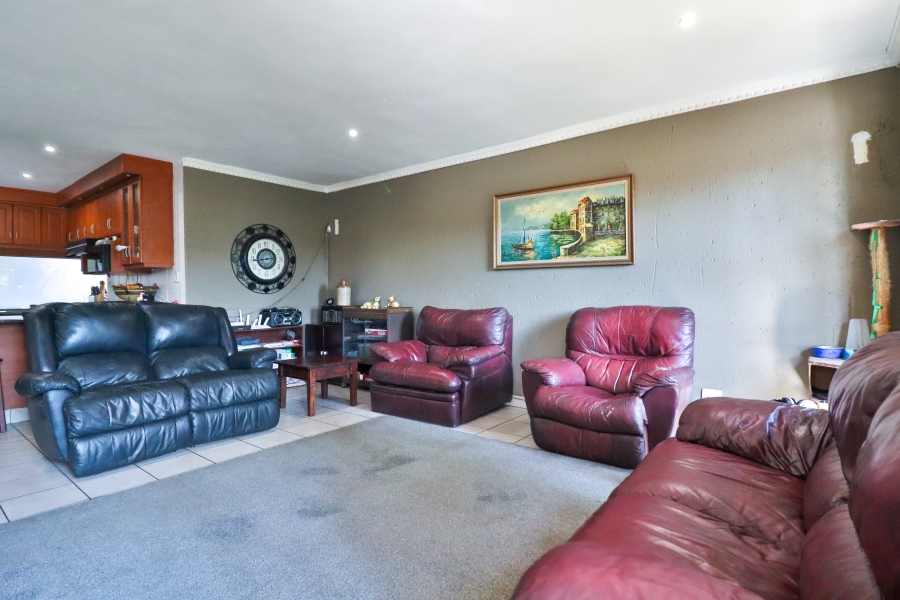 6 Bedroom Property for Sale in Montana Gauteng
