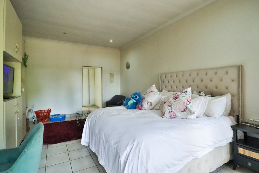 6 Bedroom Property for Sale in Montana Gauteng
