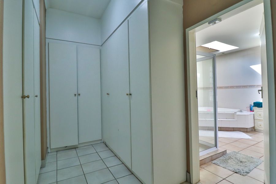 6 Bedroom Property for Sale in Montana Gauteng